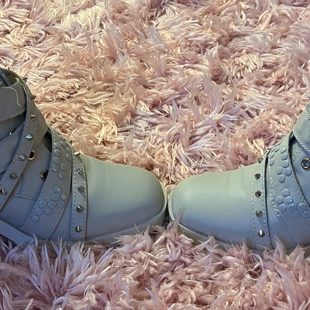 Kelsi Dagger boots in size 7.5 - Picture 3 of 7